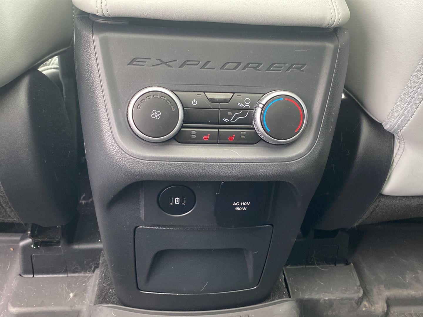 Used 2025 Star White Metallic Tri-Coat Ford Platinum image 13