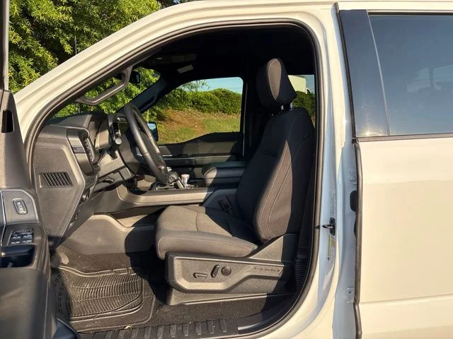 Used 2024 White Ford XLT image 9