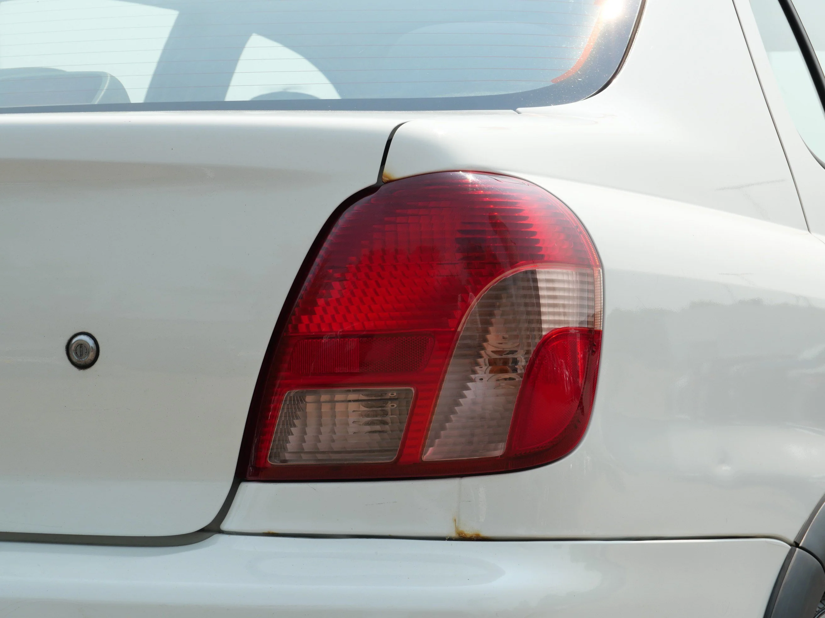 Used 2002 Polar White Toyota  image 17