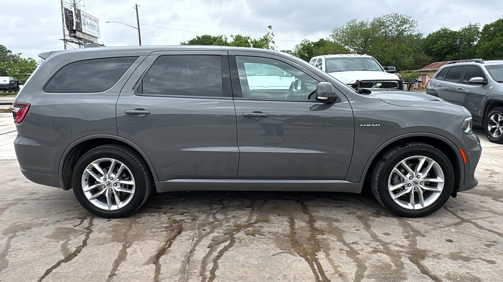 Used 2022 Destroyer Gray Clearcoat Dodge R/T Plus image 4