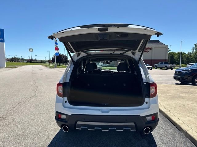 Used 2023 White Honda TrailSport image 11