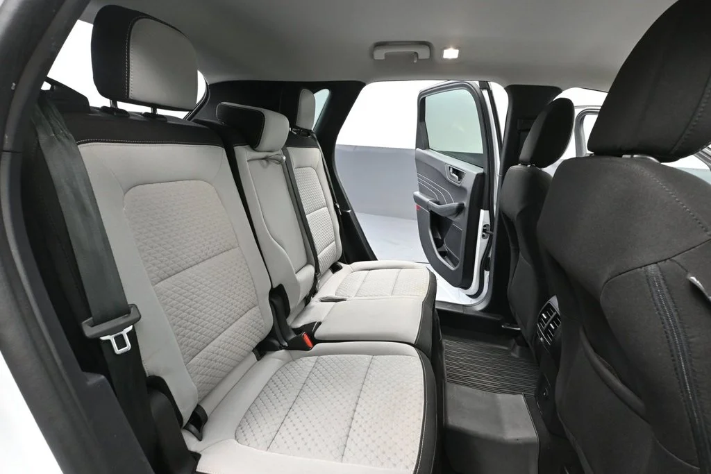 Used 2023 White Ford Active image 33