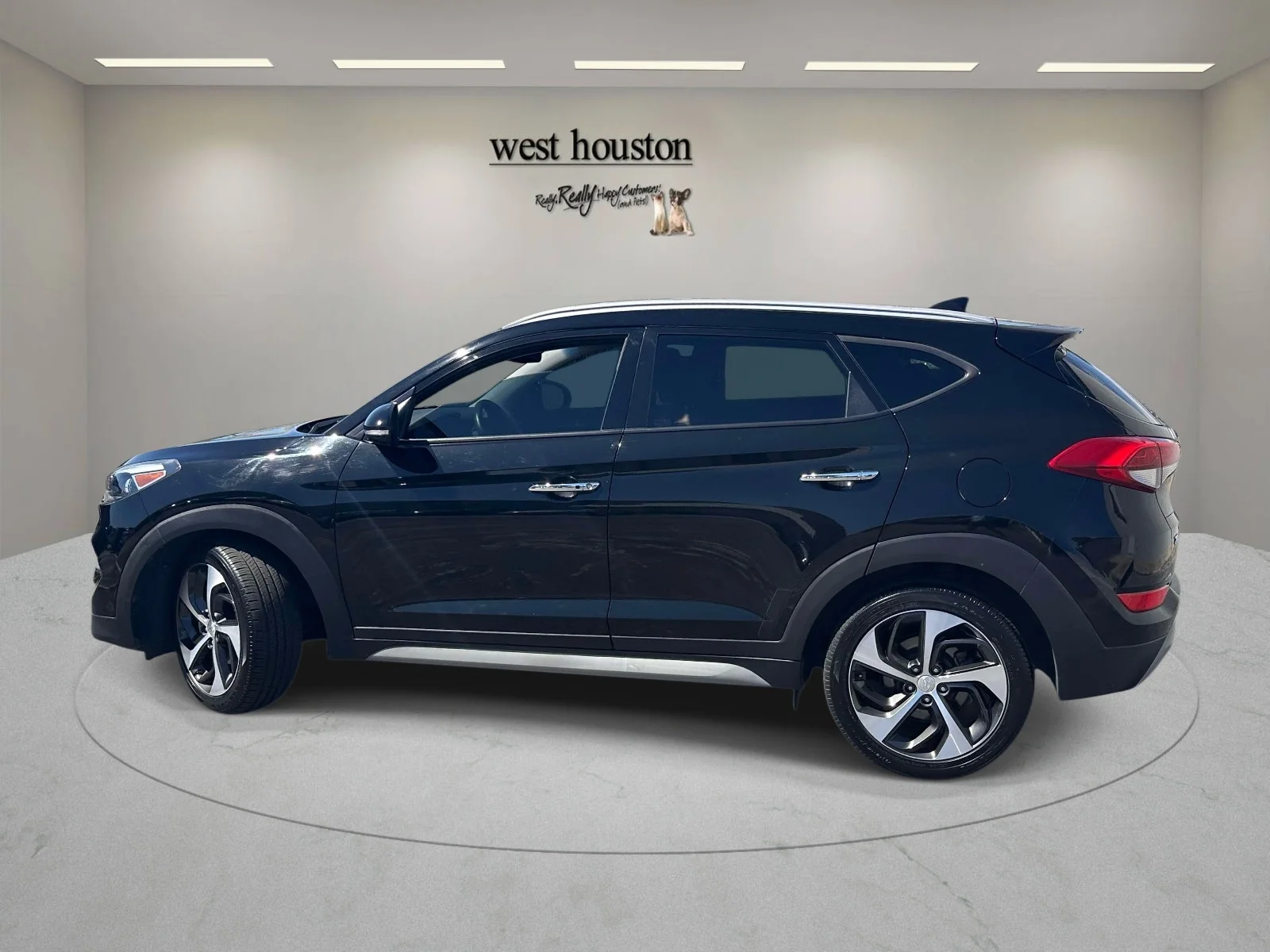 Used 2018 Black Noir Pearl Hyundai Limited image 10