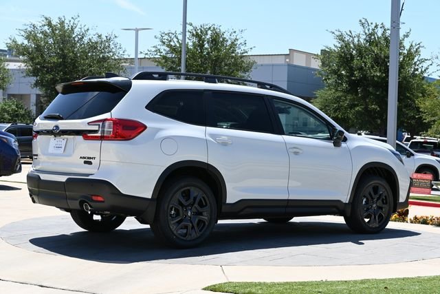 New 2026 White Subaru Onyx Edition Touring 7-Passenger image 3