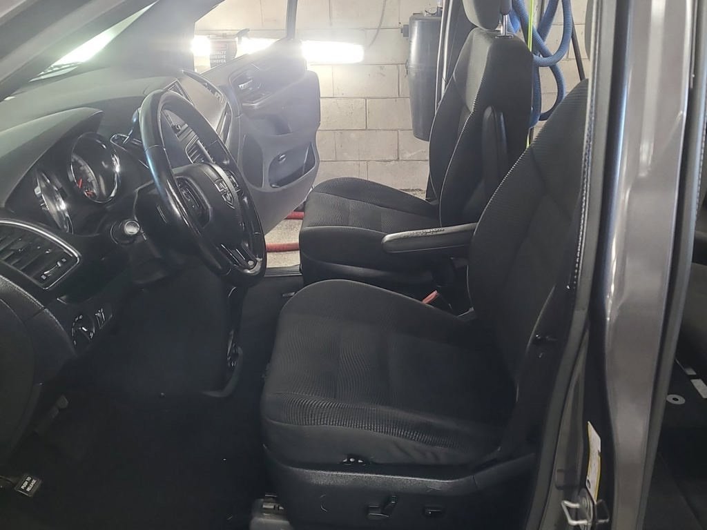 Used 2020 Gray Dodge SE Plus image 11