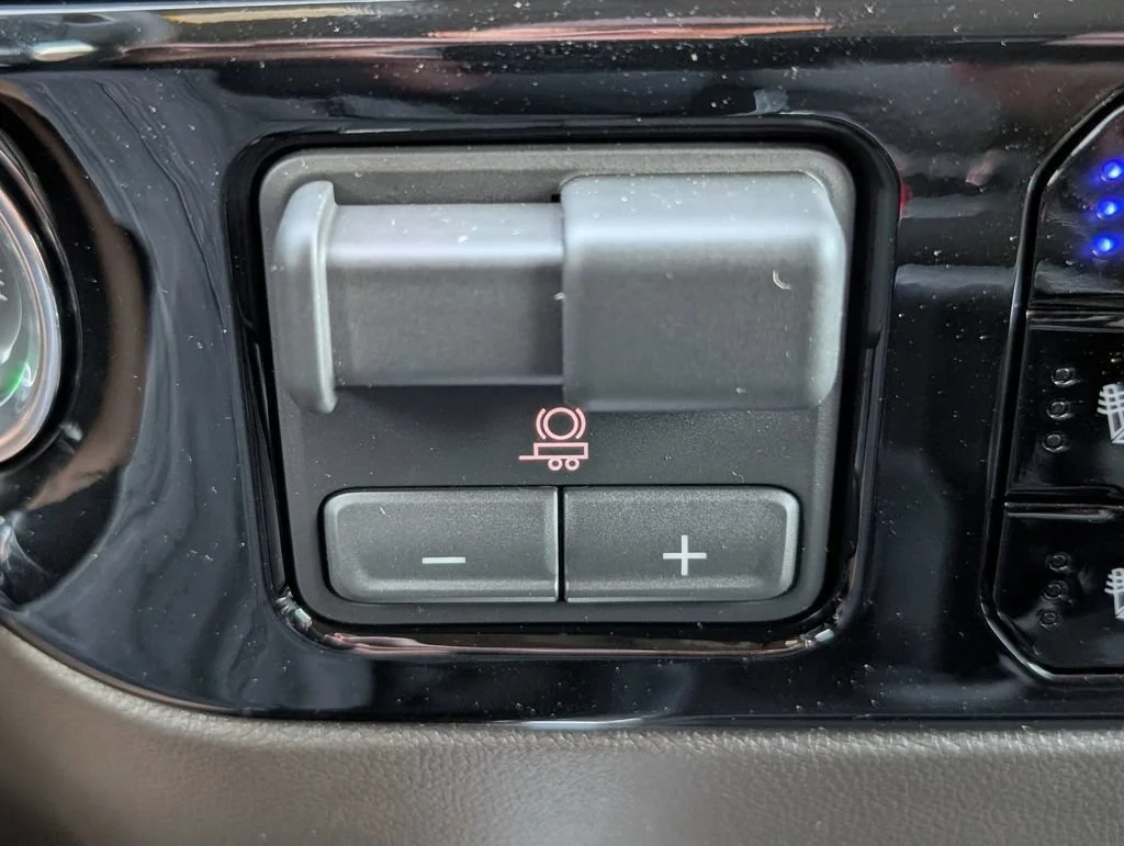 2026 Chevrolet Silverado 1500 LTZ - Photo 21