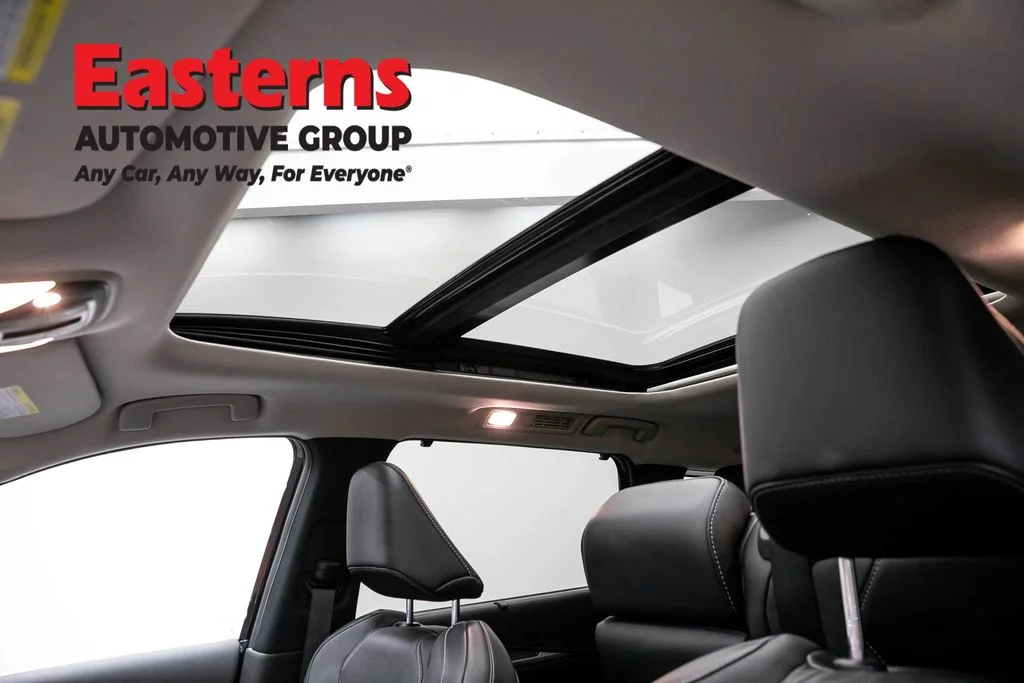 Used 2023 Black INFINITI LUXE image 38