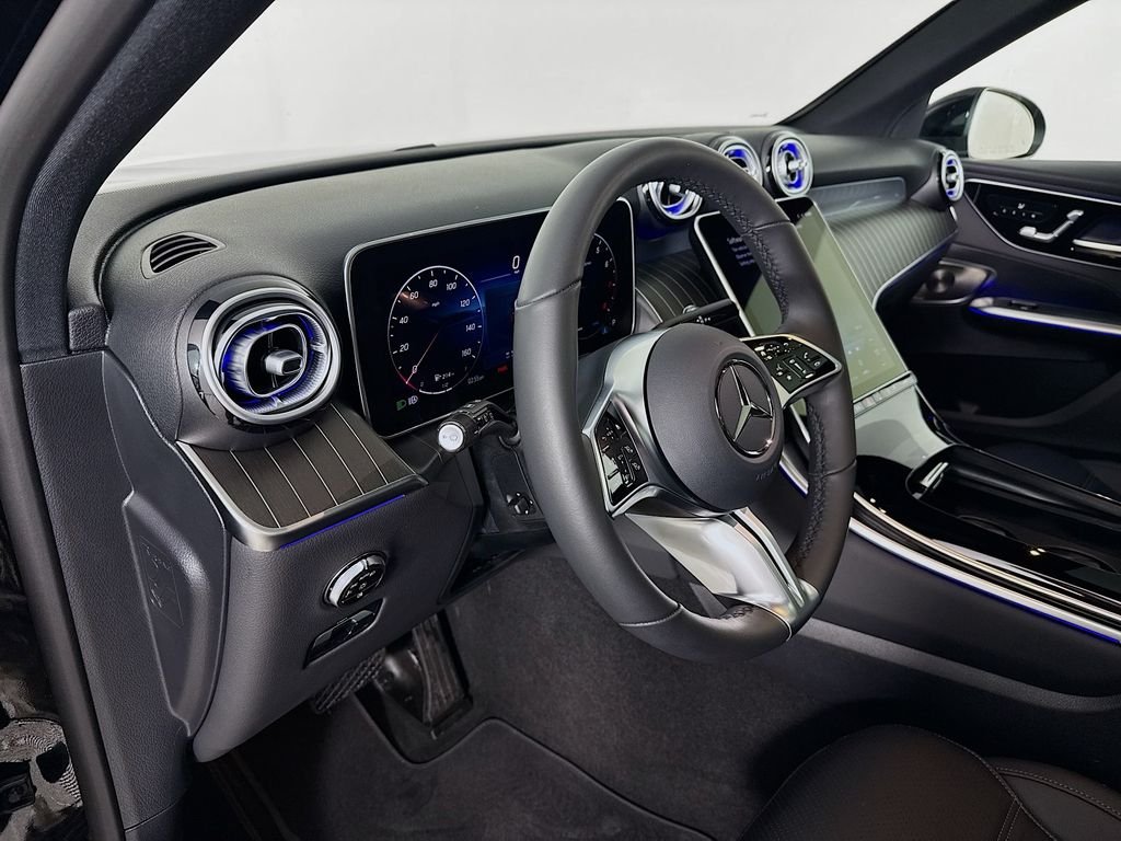 New 2026 Black Mercedes-Benz GLC 300 image 4