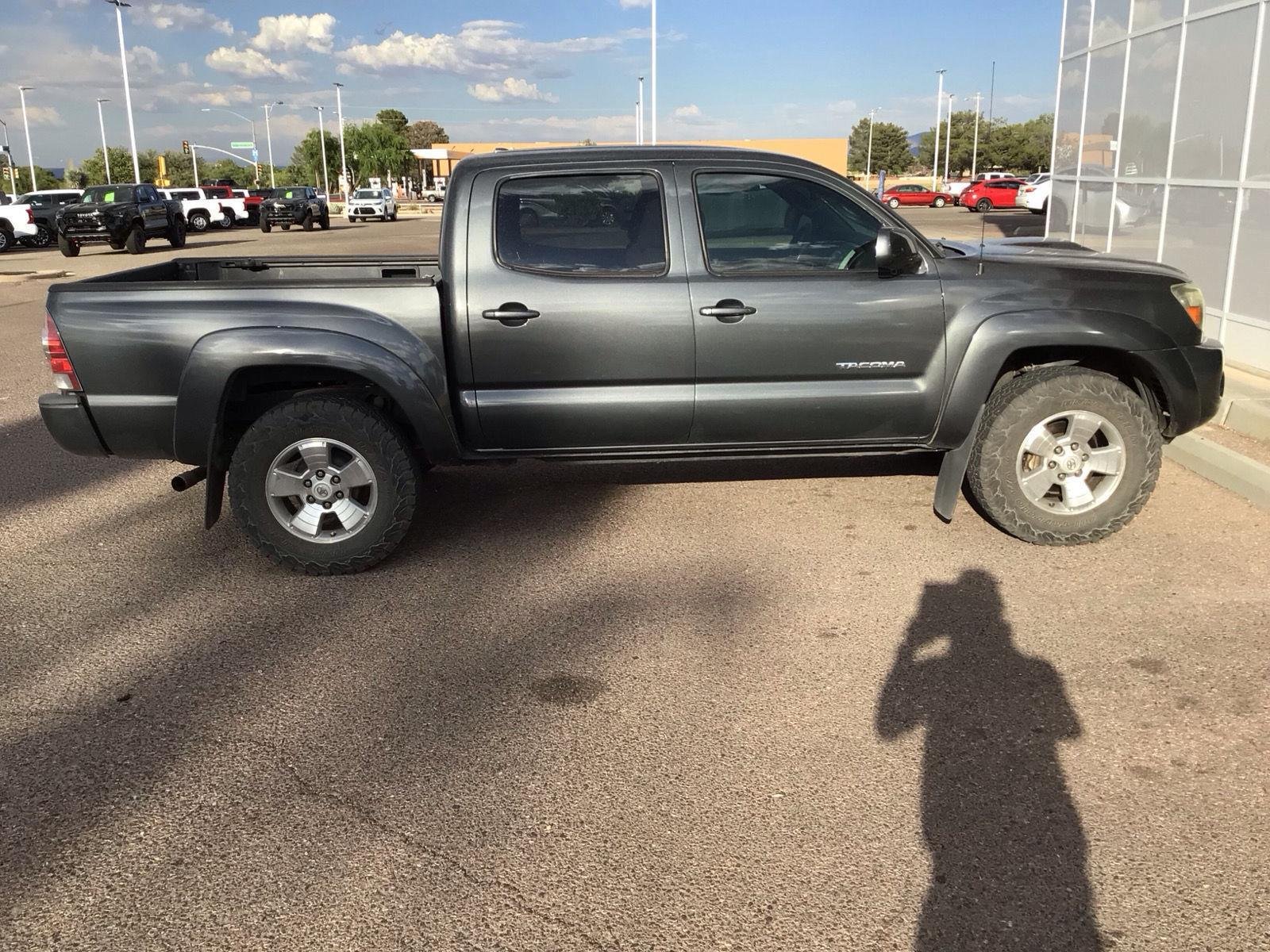 Used 2009 Magnetic Gray Metallic Toyota PreRunner image 7