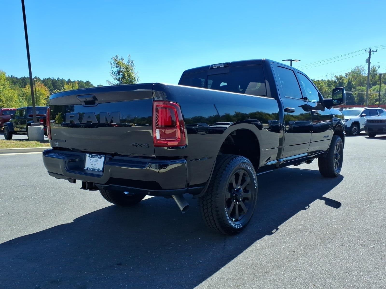 New 2027 Diamond Black Crystal Pearl-Coat Exterior Paint RAM Big Horn image 2