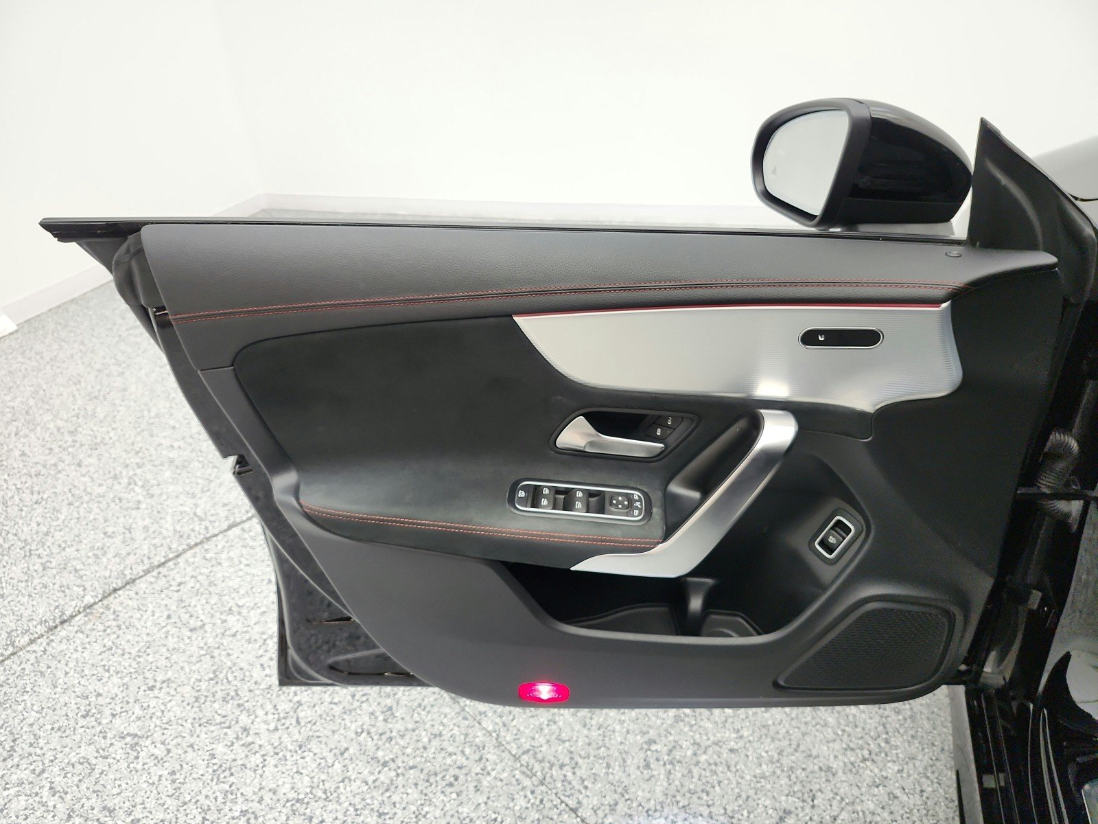 Used 2022 Night Black Mercedes-Benz CLA 250 image 15