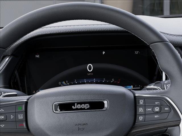 New 2026 Diamond Black Crystal Pearl-Coat Exterior Paint Jeep Altitude image 17
