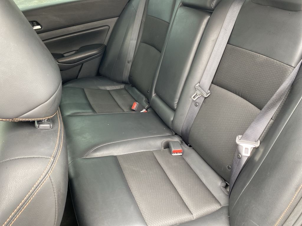 Used 2022 Super Black Clearcoat Nissan 2.5 SR image 27