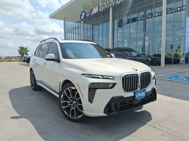 2025 BMW X7 xDrive40i's photo