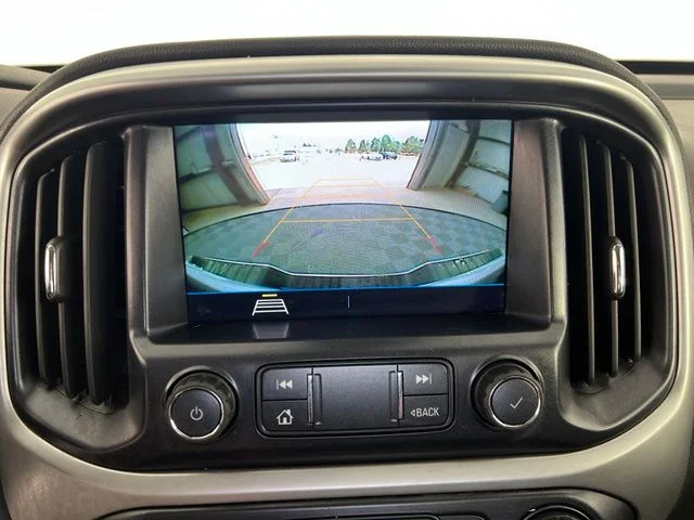 Used 2021 White Chevrolet LT image 19