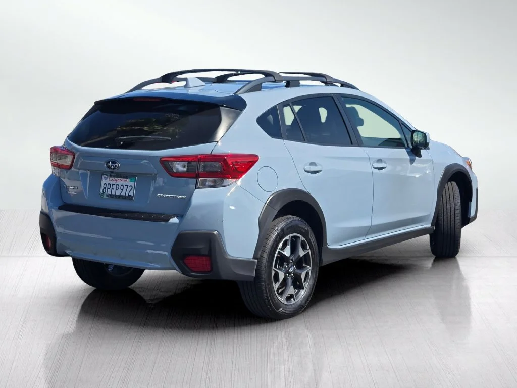 Used 2020 Khaki Subaru Premium image 4
