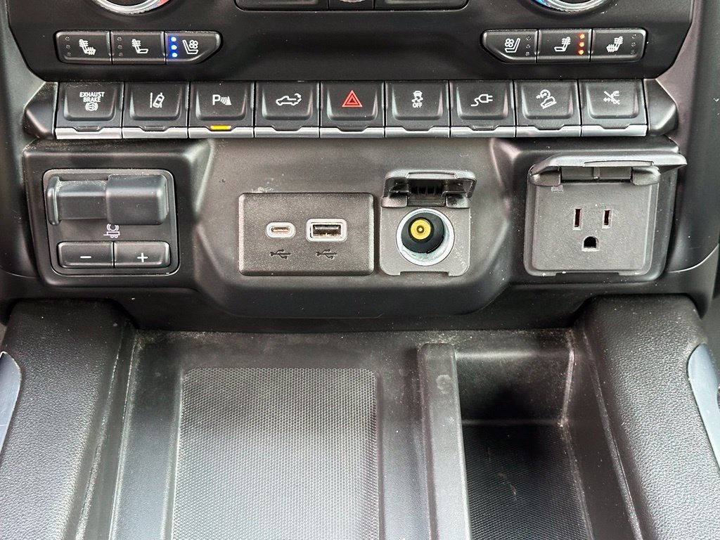Used 2022 Black GMC AT4 image 35