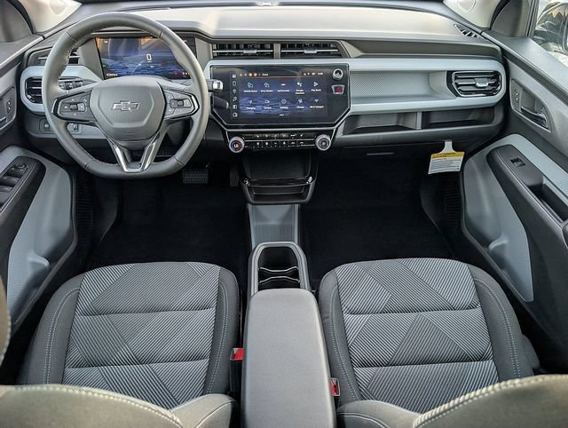 2027 Chevrolet Bolt LT - Photo 15
