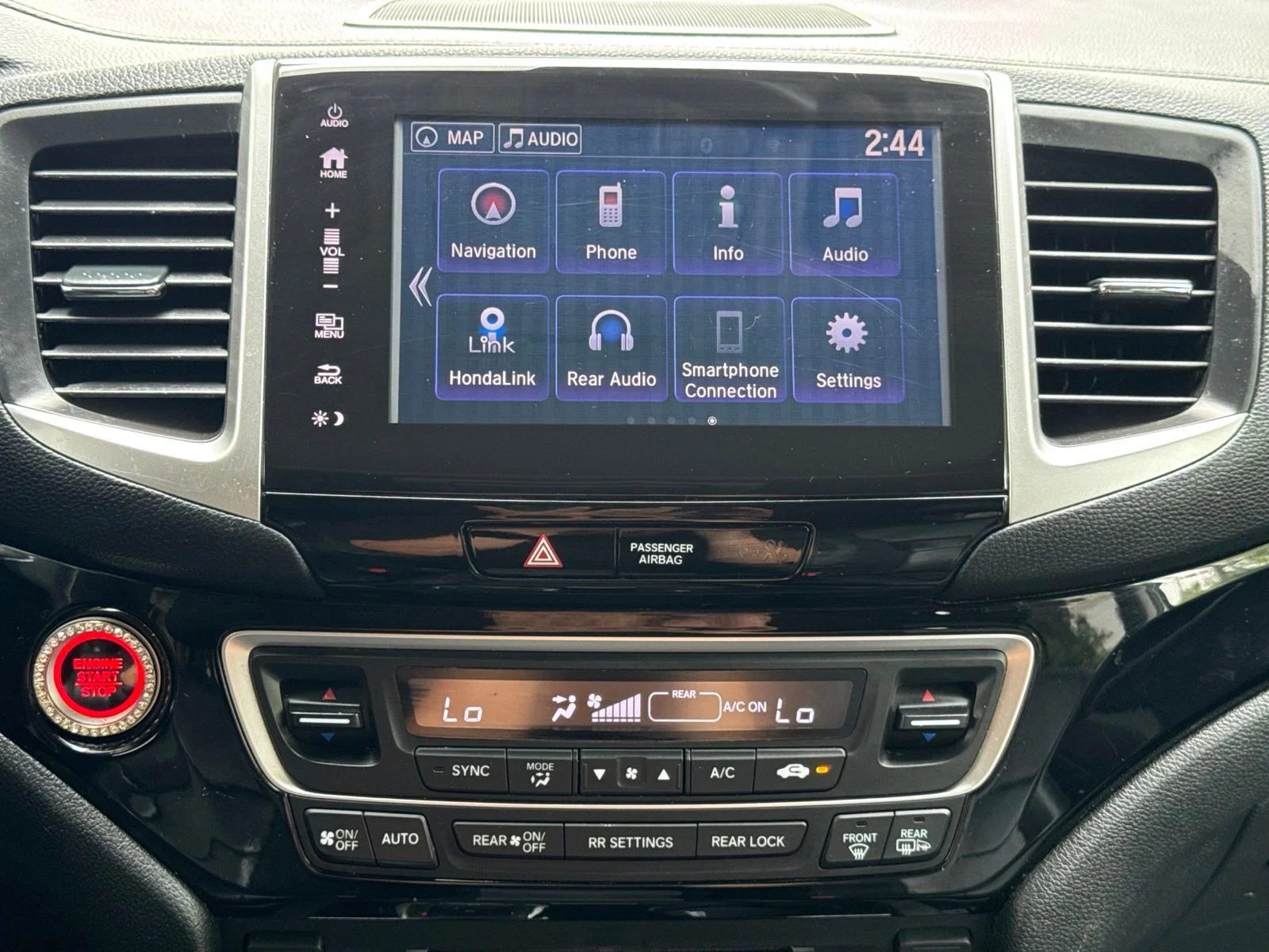 Used 2017 White Diamond Pearl Honda Touring image 5