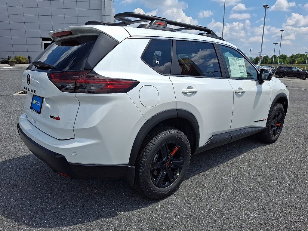 New 2026 Everest White Pearl TriCoat Nissan Rock Creek® image 4