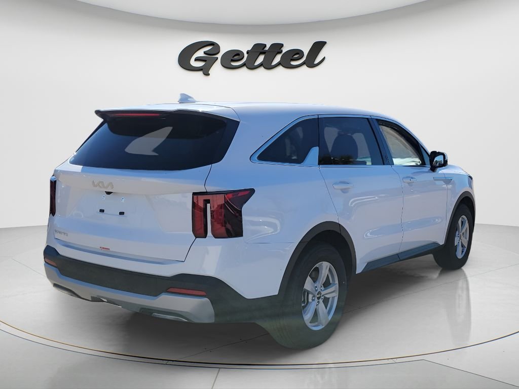 2026 Kia Sorento LX - Photo 4