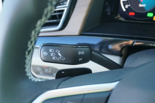2026 Volkswagen Atlas SE w/Tech - Photo 28