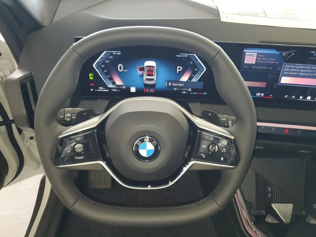 2026 BMW X3 30 - Photo 18