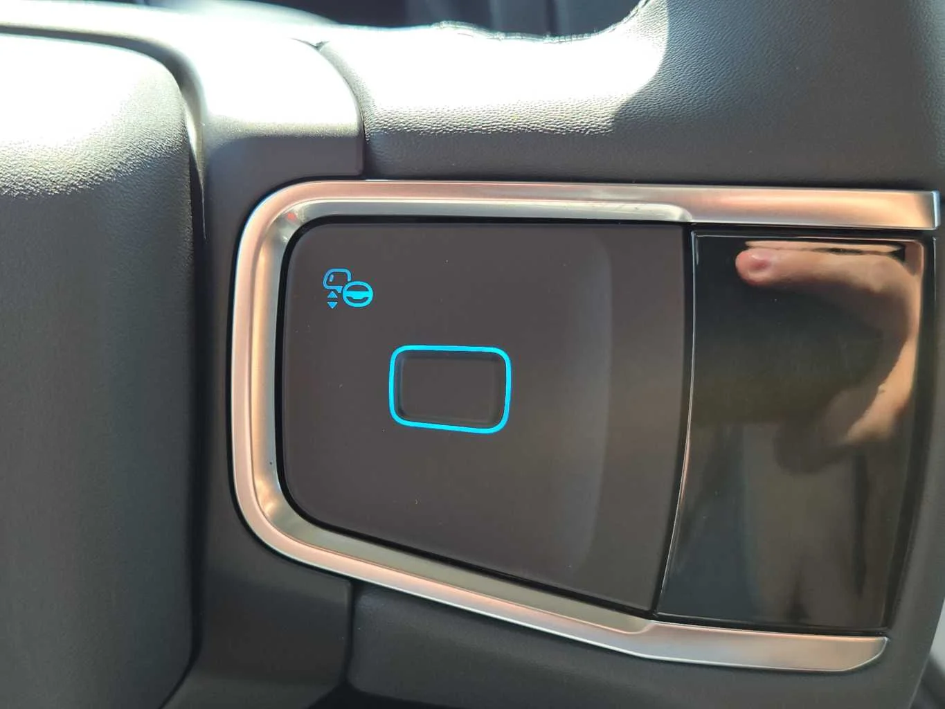 New 2027 Agate Black Metallic Ford Active image 22