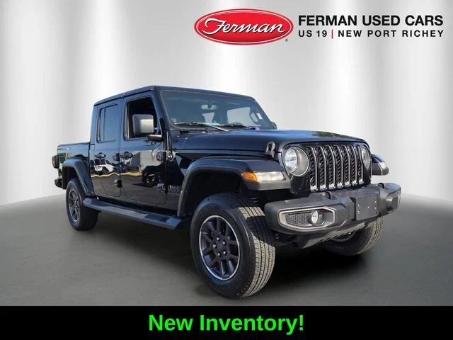 Used 2021 Black Jeep Sport image 1