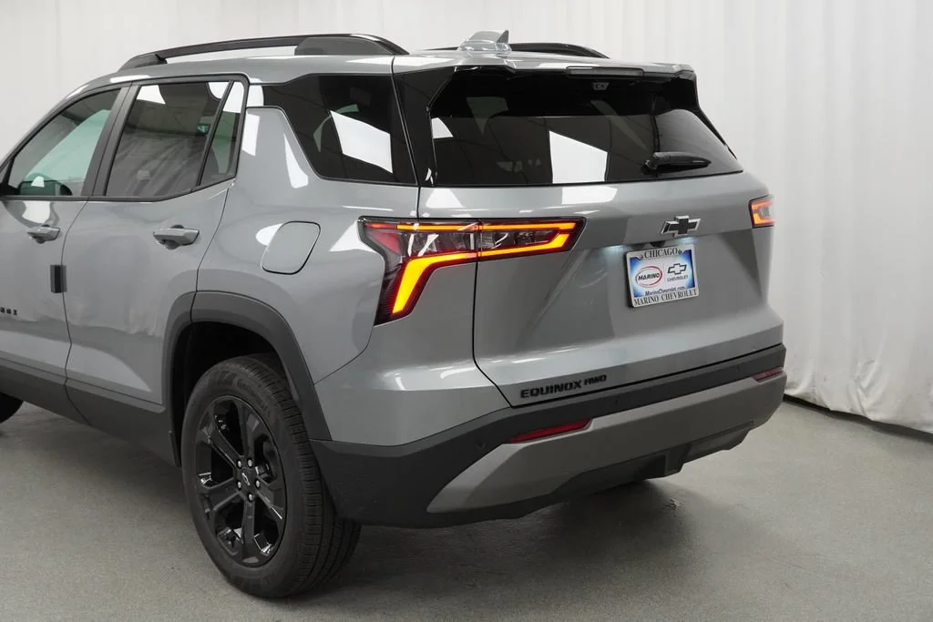 New 2027 Sterling Gray Metallic Chevrolet AWD LT image 36