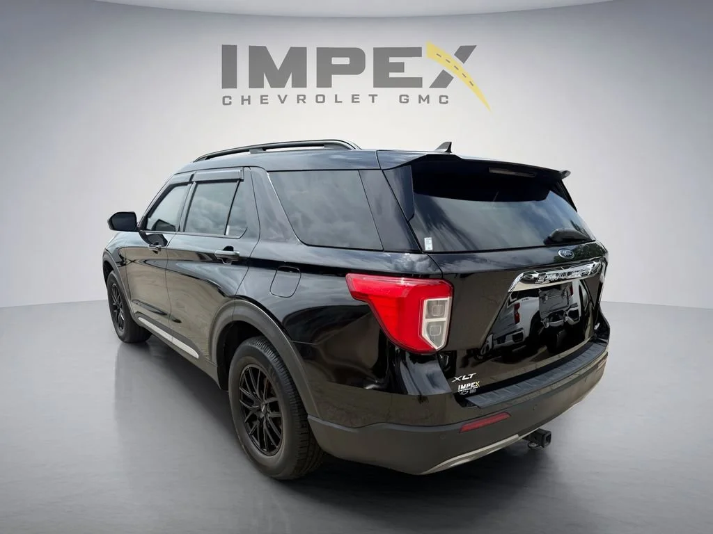 Used 2021  Ford XLT image 3