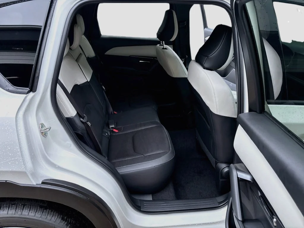 New 2026 Rhodium White Metallic Mazda 2.5 S Preferred AWD image 30