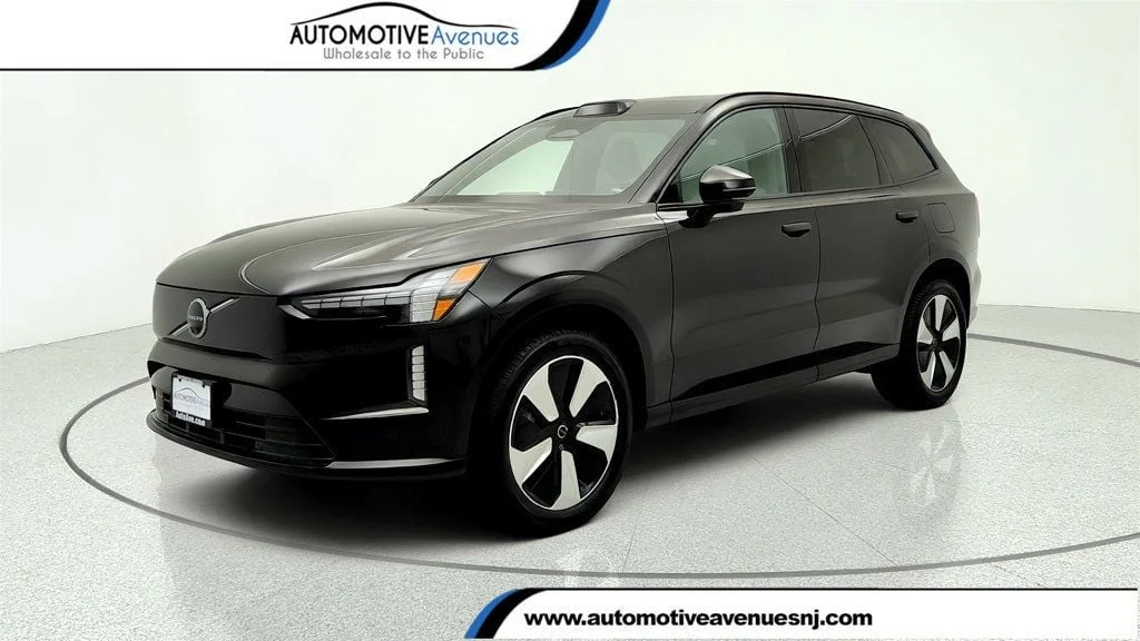 2025 Volvo EX90 Twin Motor Performance Plus 6-Seater's photo