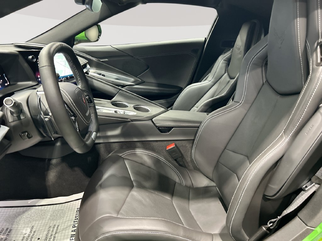Used 2026 Green Chevrolet Z06 image 23