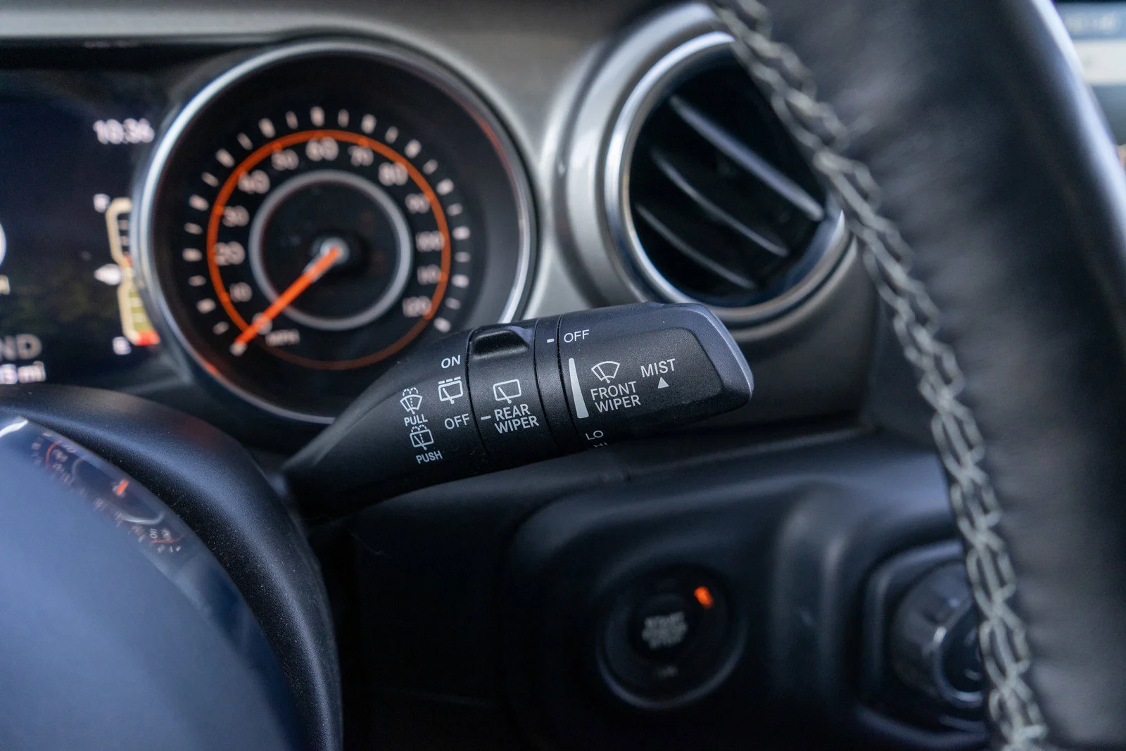 Used 2019 Black Clearcoat Jeep Unlimited Sahara image 27