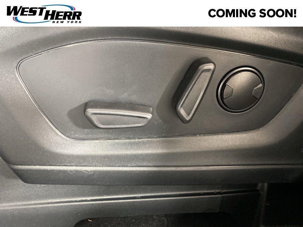Used 2024 Silver Metallic Ford XLT image 17