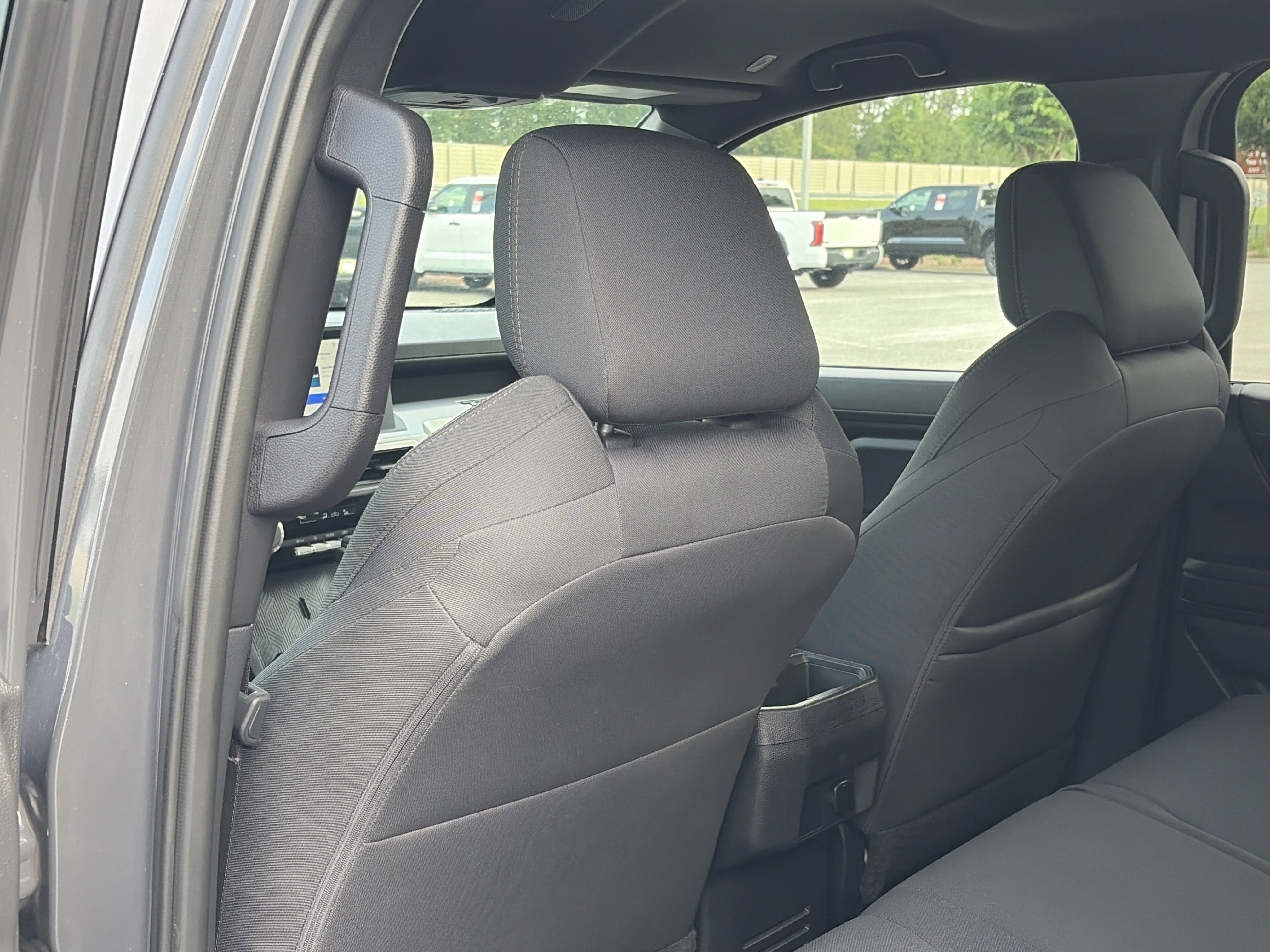 2025 Toyota Tacoma SR5 - Photo 20