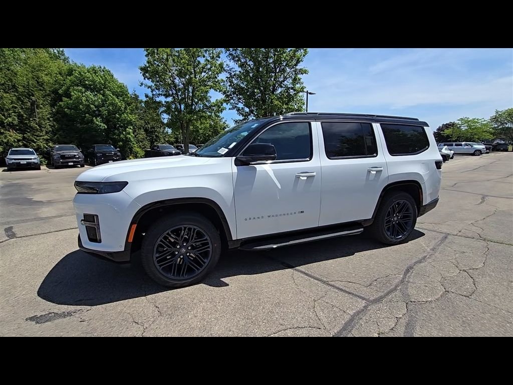 New 2026 Bright White Clear-Coat Exterior Paint Jeep  image 4