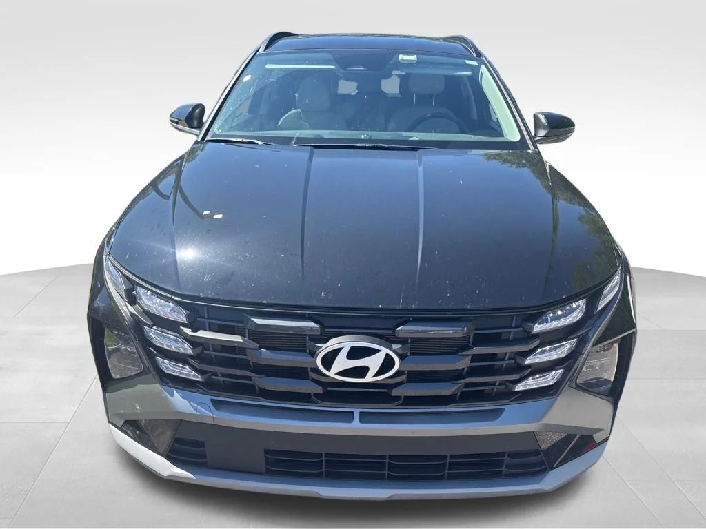 Used 2025 Black Hyundai SEL Convenience image 7