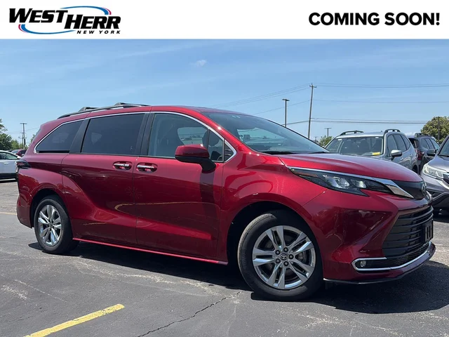 2024 Toyota Sienna XLE