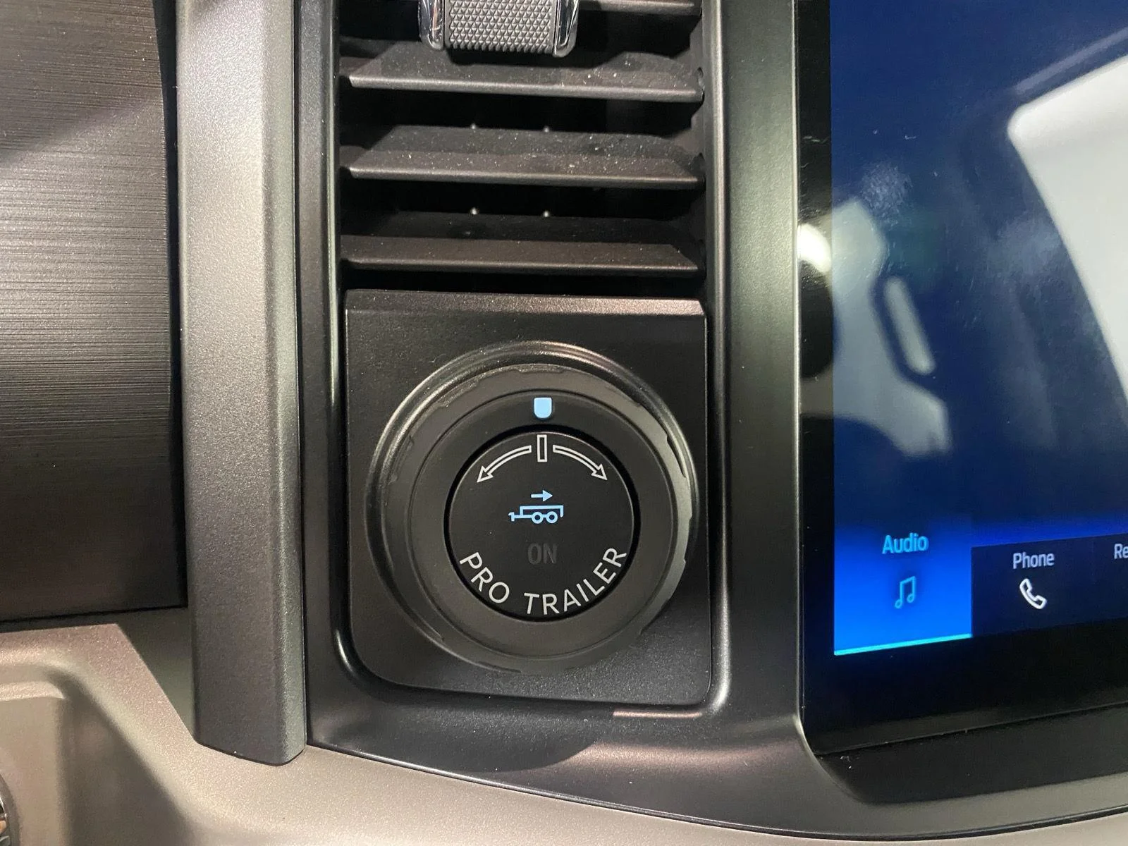 Used 2022 Agate Black Ford XLT image 22