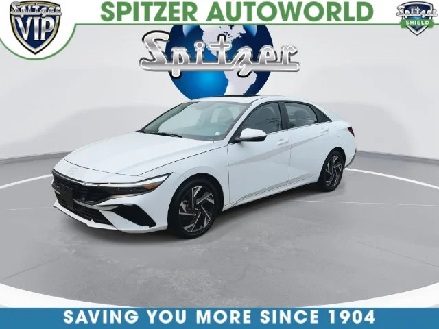 Used 2025 White Hyundai Limited image 8