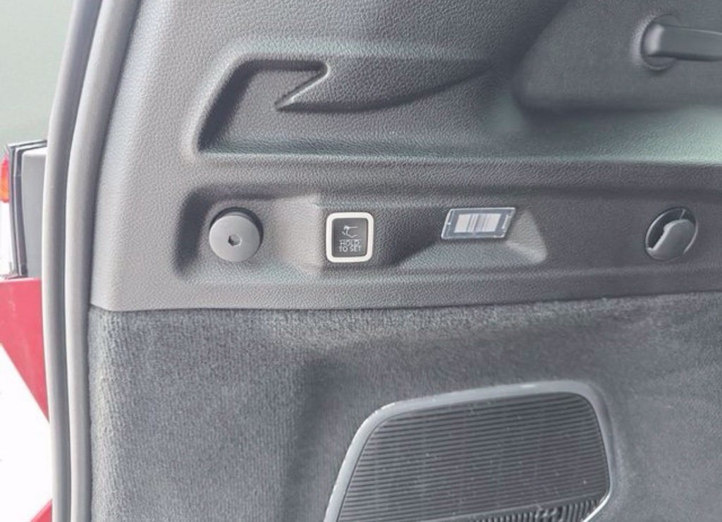 Used 2025 Red Jeep Summit image 12