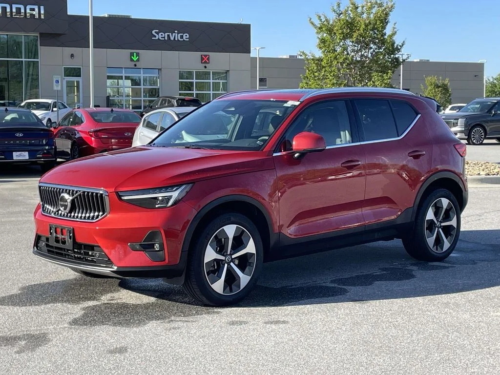 Certified Used 2024 Fusion Red Metallic Volvo Plus Bright Theme image 24
