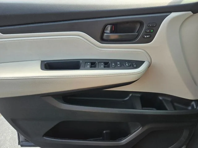 Used 2025 Gray Honda EX-L image 38