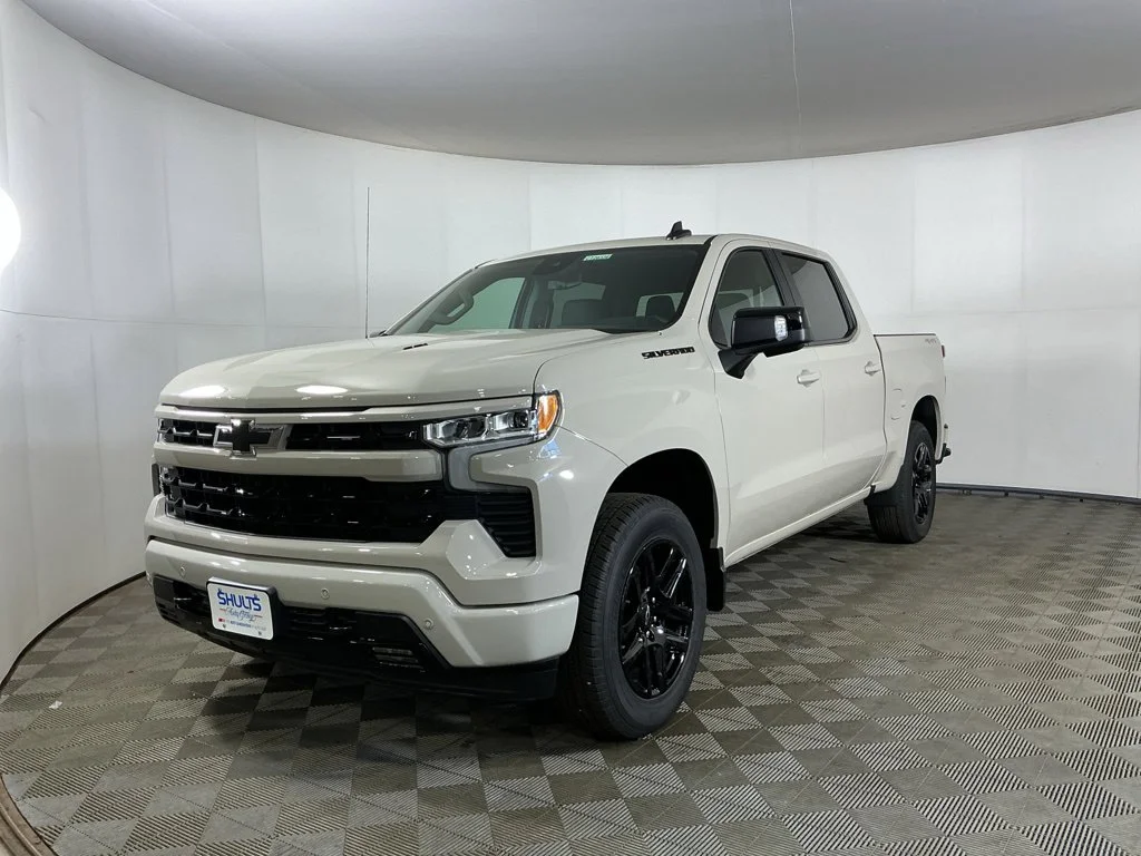 New 2026 White Chevrolet RST image 3