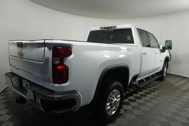 Certified Used 2025 Summit White Chevrolet LT image 3