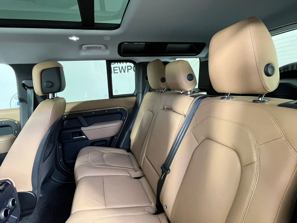 Used 2026 Gondwana Stone Metallic Land Rover S image 18