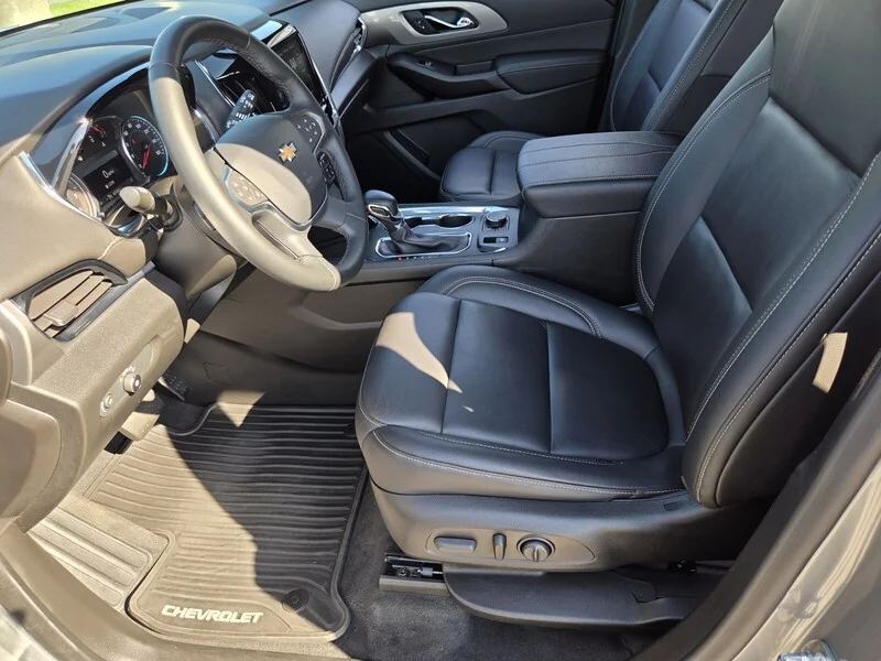 Used 2023 Sterling Gray Metallic CHEVROLET AWD 4DR LT LEATHER image 10