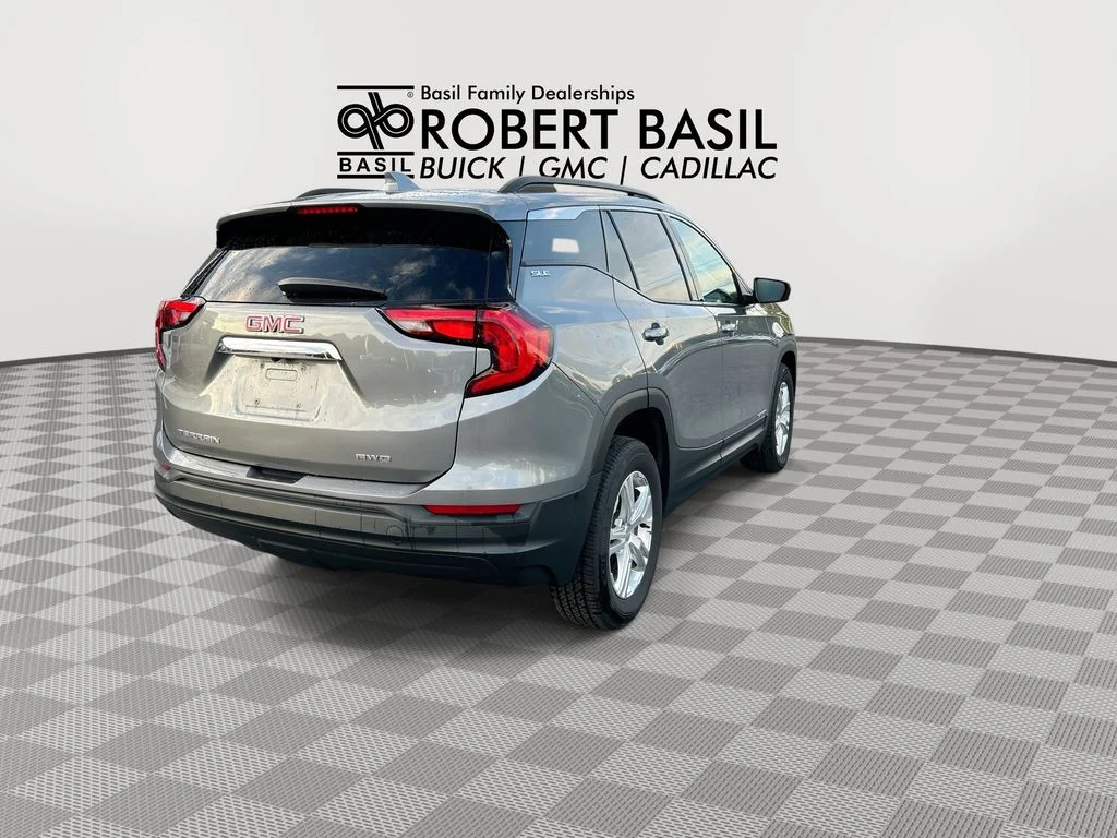 Used 2020 Gray GMC SLE image 8